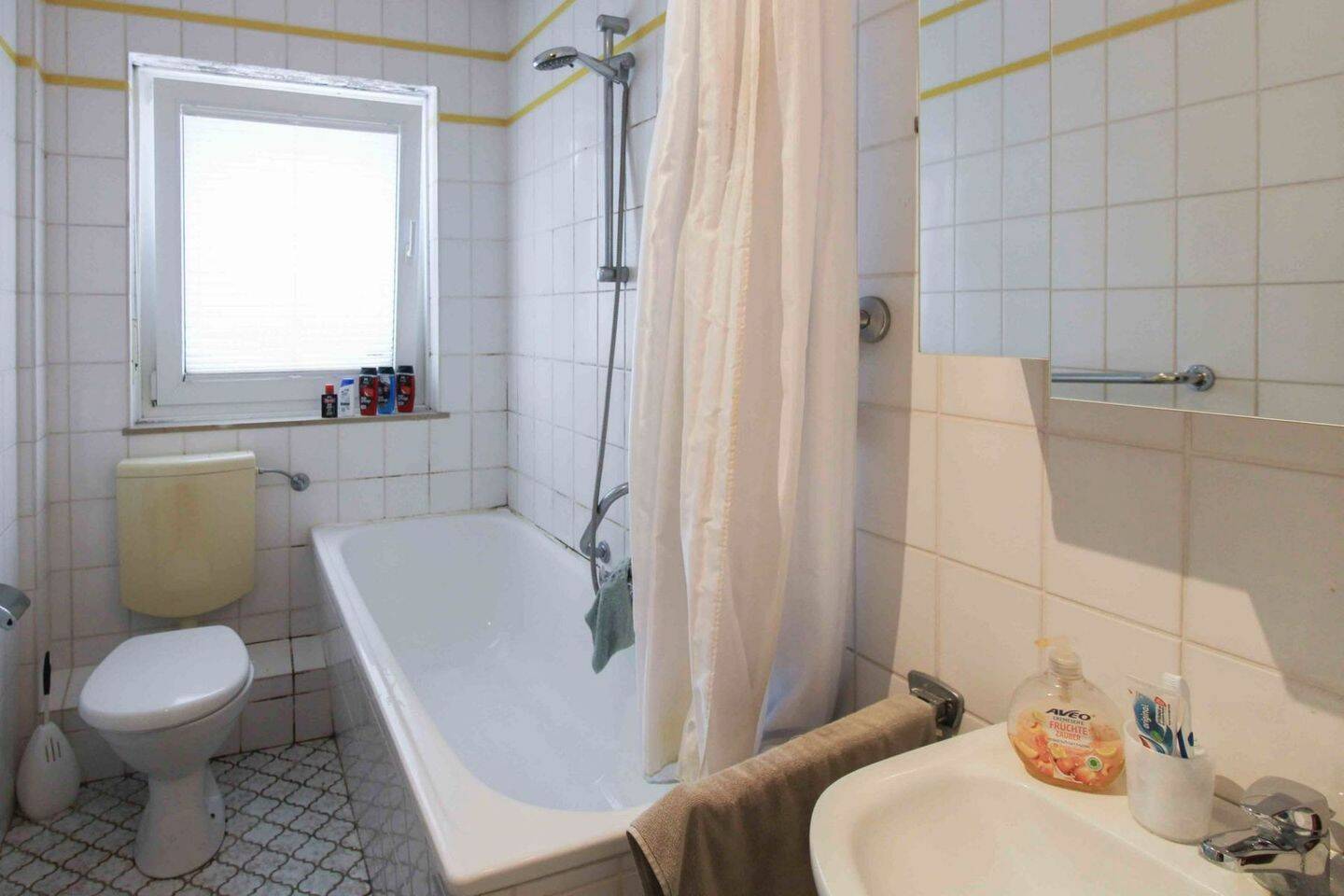 Preiswert: solides Appartement mit Stellplatz & Balkon am Grünzug – Bielefeld – Vorschaubild 5