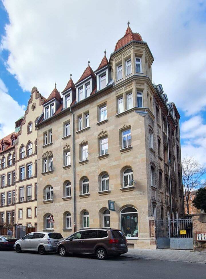 Kernsaniert & modern: 2-Zimmer-Wohnung in Toplage Nürnberg-Gostenhof – Nürnberg – Vorschaubild 2