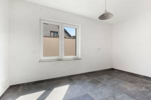 Penthouse-Gefühl im eigenen Haus - moderne Designvilla mit Dachterrassen und Wärmepumpe – 13053 Berlin – Vorschaubild 7