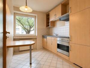 ATTRAKTIVE 2,5-ZIMMER WOHNUNG MIT SÜDLOGGIA IN KREFELD INRATH ZU KAUFEN! – 47803 Krefeld – Vorschaubild 4