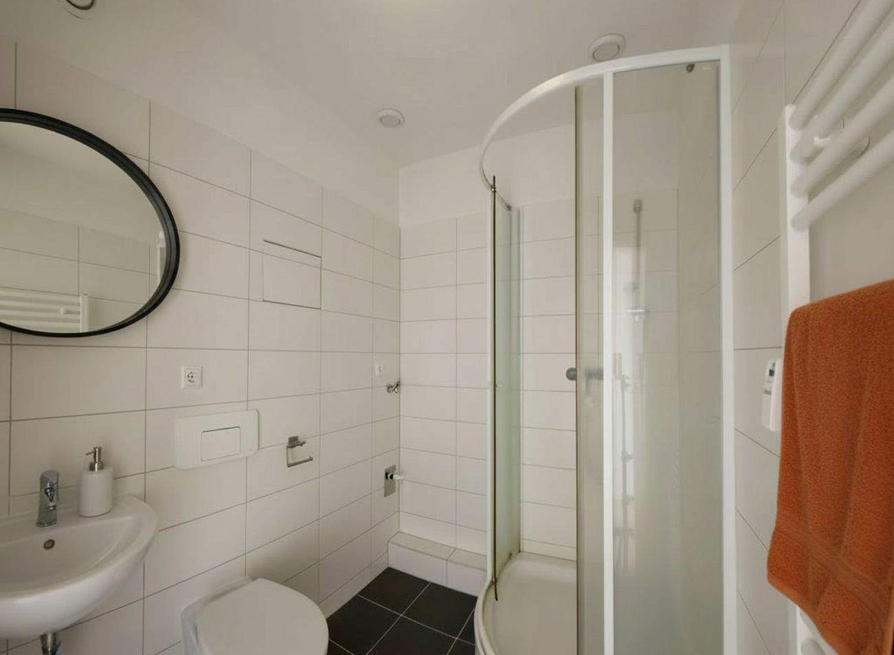 Schön, ruhig und im grünen Umfeld gelegene 2-Zimmer-Wohnung mit Einbauküche! – Chemnitz – Vorschaubild 6