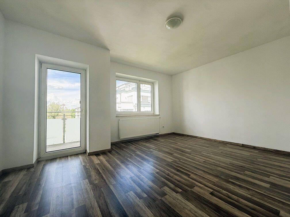 3-Zimmerwohnung mit Küche und Balkon in zentraler Lage – Ingolstadt – Vorschaubild 2