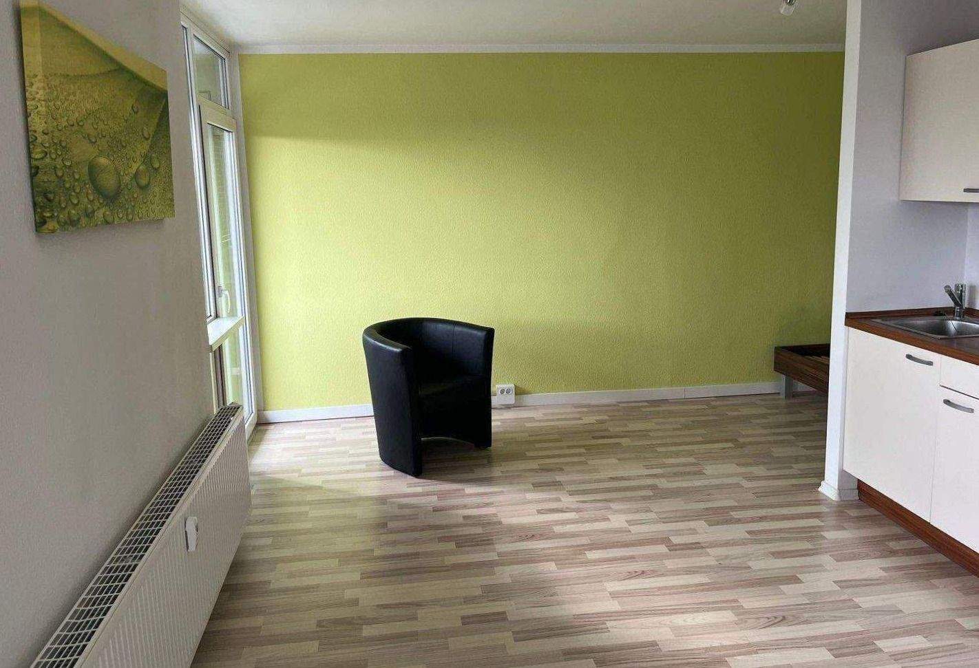 Einfach einziehen! Möbliertes 1 Zimmer-Appartement mit Balkon im 3. OG - Außen- oder TG-Stellplatz optional – Fürth – Vorschaubild 5
