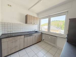 Dreifamilienhaus in Trier-Olewig: Garten, 2 Garagen, voll unterkellert – 54295 Trier – Vorschaubild 4
