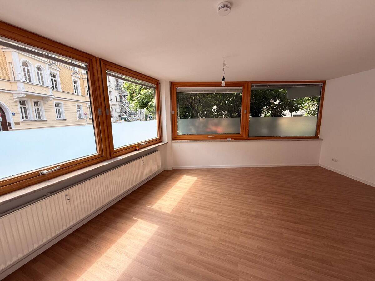 Am St.Anna-Platz: Sanierte und helle 1,5-Zimmer-Wohnung – München – Vorschaubild 5