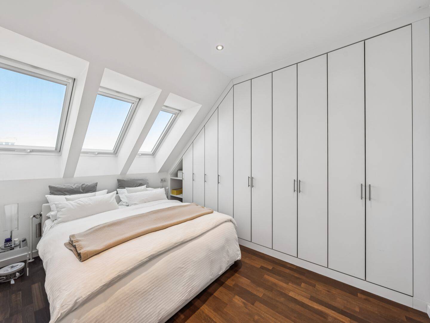 Stilvolles Wohnen an bester Adresse! Bezugsfreie 2-Zimmer-Dachgeschosswohnung am Kurfürstendamm – Berlin – Vorschaubild 6