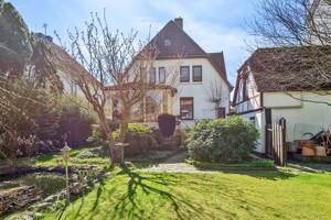 Altbau mit Geschichte – Großzügige Stadtvilla in Geestemünde – 27570 Bremerhaven – Vorschaubild 2