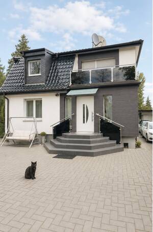 Modernes Einfamilienhaus mit großem Garten in Berlin-Neukölln – 12355 Berlin – Vorschaubild 1