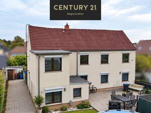 Charmantes Einfamilienhaus mit moderner Ausstattung und großem Gartenpotenzial