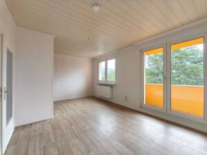 BALKONWOHNUNG mit EINBAUKÜCHE – 6766 Bitterfeld-Wolfen – Vorschaubild 3