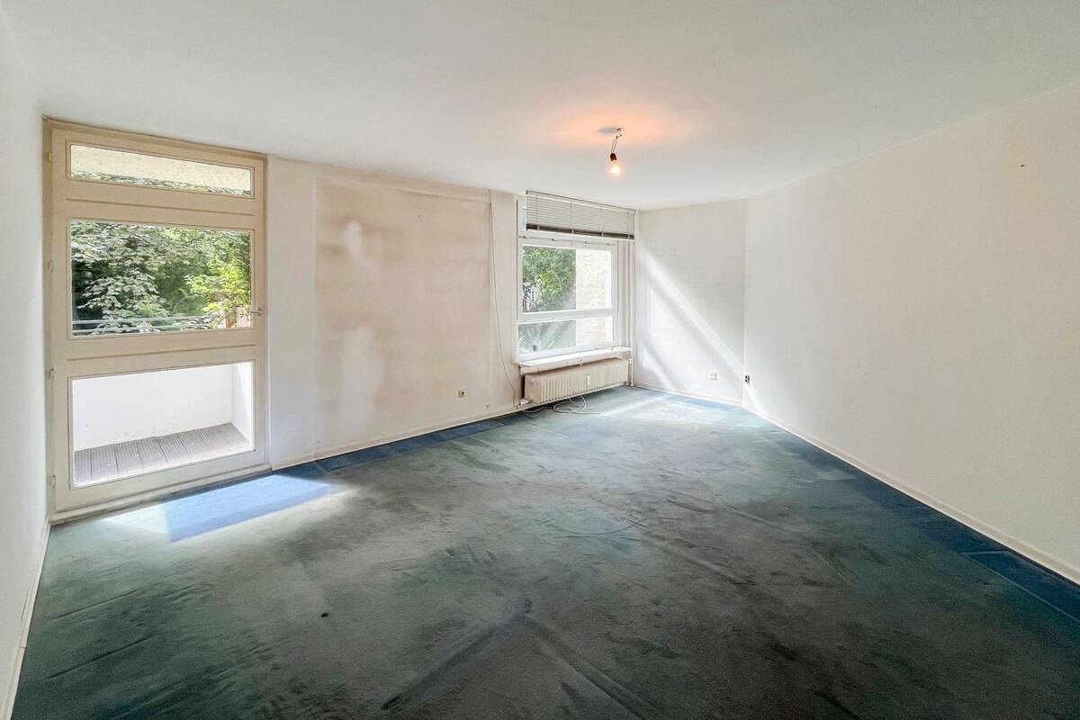 2 Zimmer, Balkon ins Grüne und eigener Stellplatz in Schmargendorf – 14197 Berlin – Bild 1 von 9