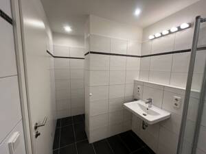 Geräumige 2-Zimmer Wohnung mit Aufzug im Straubinger Stadtzentrum – 94315 Straubing – Vorschaubild 8
