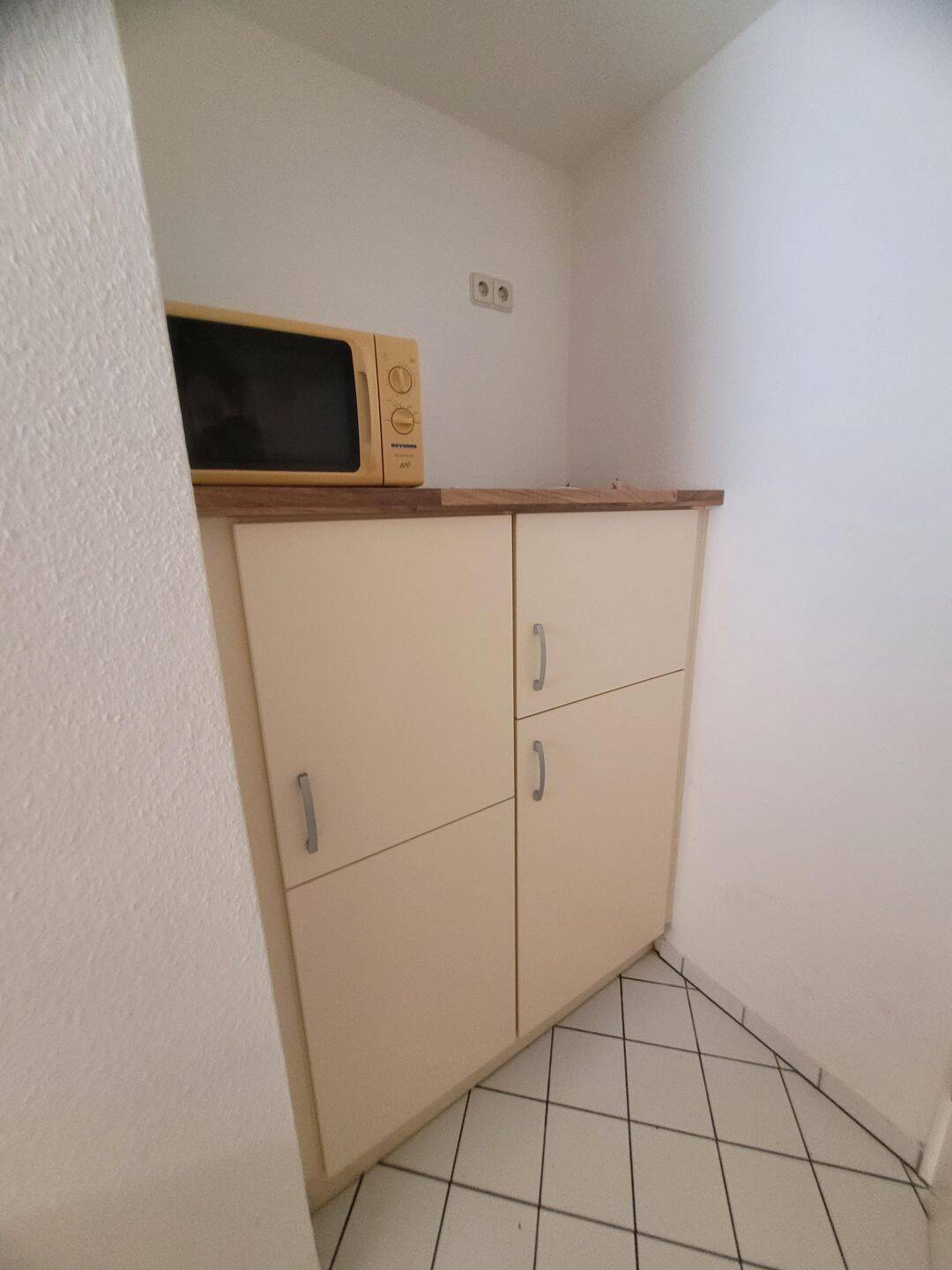 Wohnen über den Dächern - Großzügige Maisonette Wohnung mit Loggia in der Südstadt von Nürnberg – Nürnberg – Vorschaubild 9