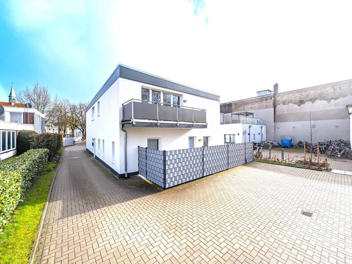 Modernisierte 4-Zimmer-Eigentumswohnung in City-Nähe – 26135 Oldenburg – Bild 1 von 9