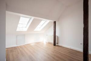 Renovierte Dachgeschosswohnung mit Einbauküche und Fernblick in Bielefeld Mitte – 33602 Bielefeld – Vorschaubild 6