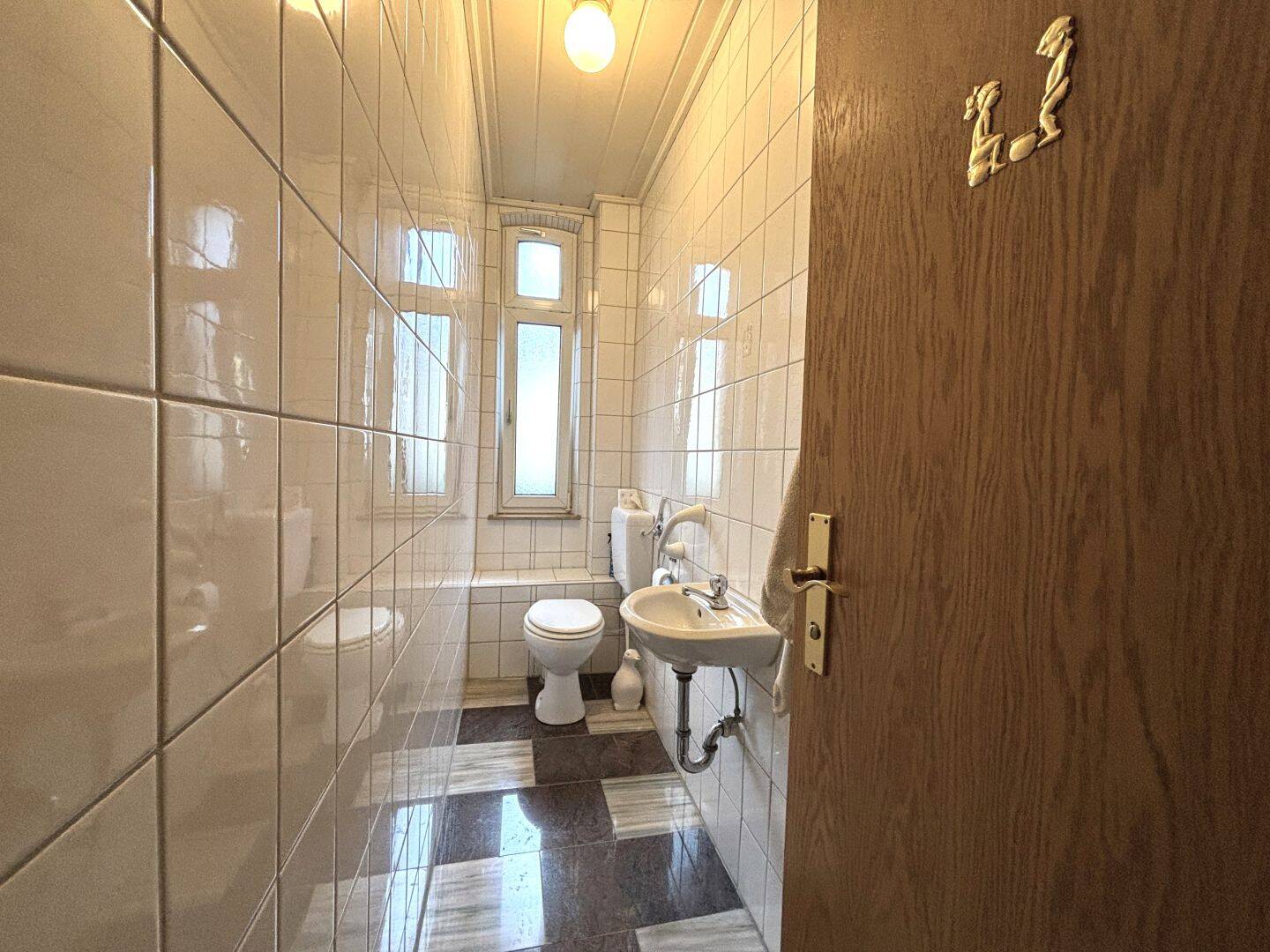Attraktive 3-Zimmer Eigentumswohnung zum Selbstbezug in der Nürnberger Südstadt – Nürnberg – Vorschaubild 9