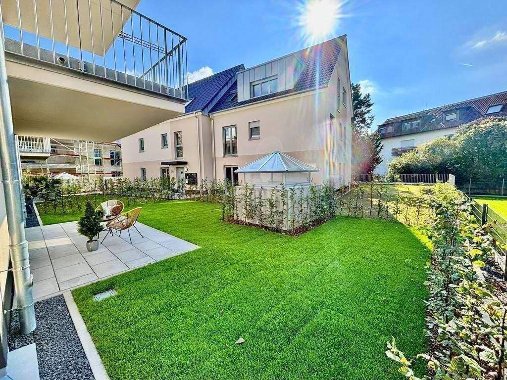 3 Zimmer-Wohnung mit eigenem Garten, Einbauküche und Full-Smart-Home – Wiesbaden – Bild 1 von 9