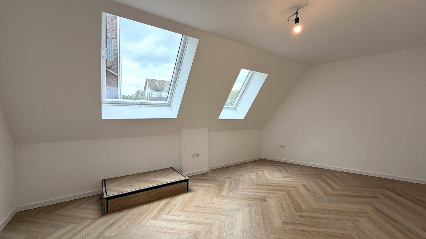Bezugsfreie 2-Zimmer-Wohnung mit Balkon in 24106 Kiel – Kiel – Vorschaubild 6