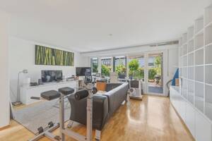 Modernisiertes Reihenmittelhaus mit privatem Garten, Balkon und Garage in begehrter Lage Vaihingens – 70569 Stuttgart – Vorschaubild 4