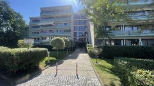 Kapitalanlage mit Seltenheitswert: Appartement mit Balkon, Indoor-Pool und Garten in Wi-Sonnenberg
