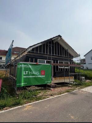 LT Haus × Lamp Immobilien – Wo Fantasie ein Zuhause findet. – 64297 Darmstadt – Vorschaubild 4