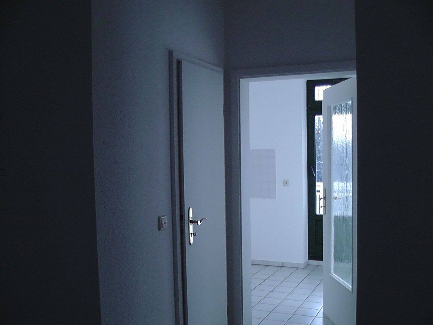 Wohnung, 1 Jahr mietfrei, zur Selbstgestaltung – Chemnitz – Vorschaubild 8