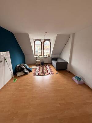 // 2- Raum Dachgeschoss Wohnung auf zwei Ebenen // ab 01.10.26 – 4275 Leipzig – Vorschaubild 8