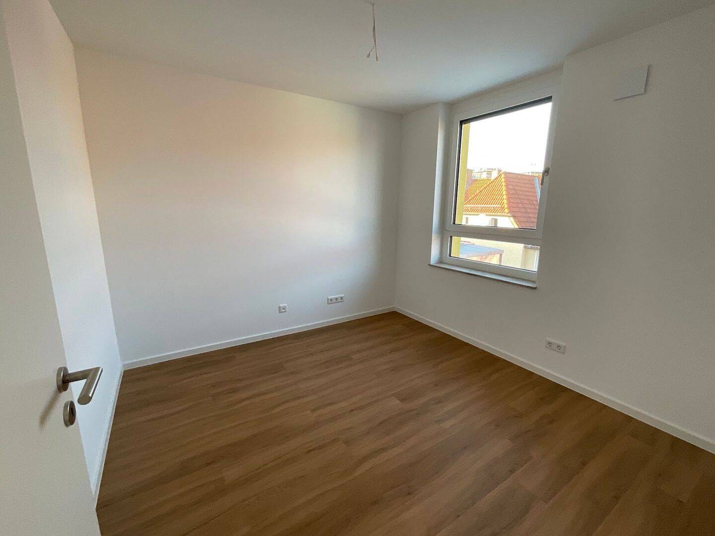 Modern, großzügig & einladend - dein neues Zuhause wartet! – Nürnberg – Vorschaubild 8
