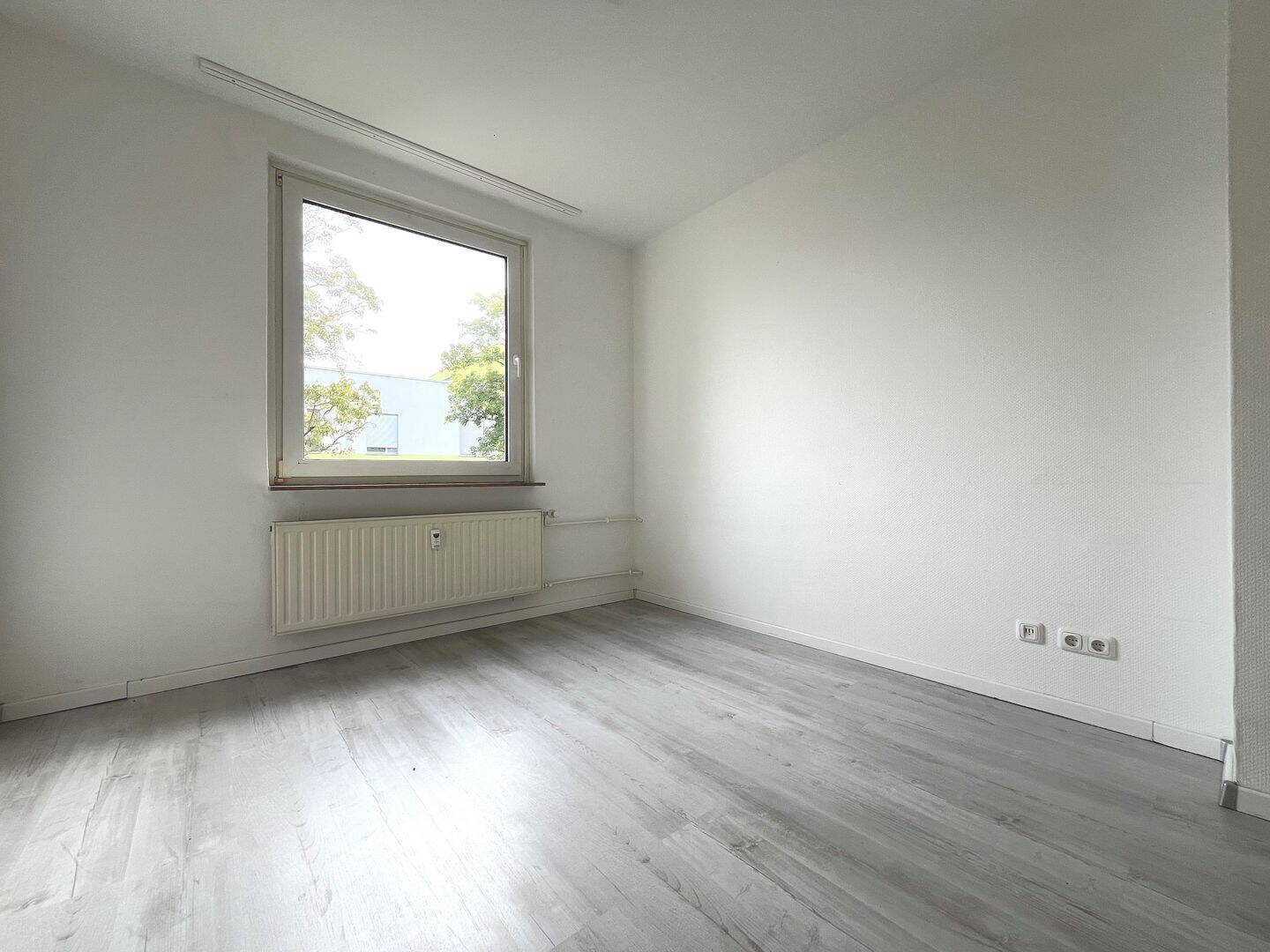Renovierte 3-Zimmer-Etagenwohnung in Duisburg-Vierlinden – Duisburg – Vorschaubild 4