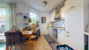 Lichtdurchflutet und stilvoll: 2-Zimmer-Wohnung mit Balkon und Einbauküche in München-Trudering – 81827 München – Vorschaubild 4
