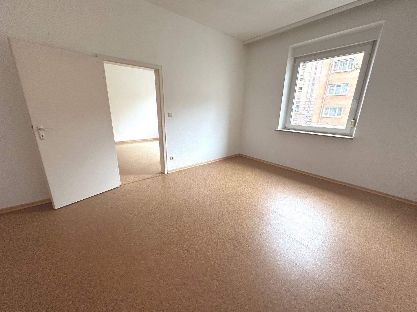 LIPPERT IMMOBILIEN PRÄSENTIERT: DA KOMMT MAN GERN HEIM... 3-ZIMMER - BALKON - IDEALE WOHLFÜHLWOHNUNG IN RUHIGER LAGE VON HUMMELSTEIN! – Nürnberg – Vorschaubild 6