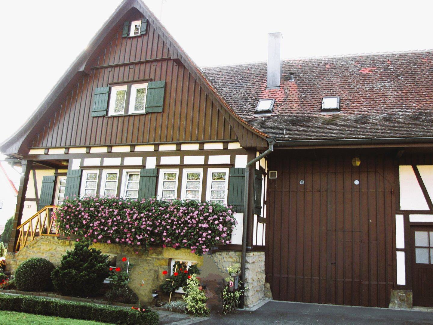 Fachwerkhaus mit Ausbaupotential und der Möglichkeit ein angrenzendes Baugrundstück zu erwerben. – Altdorf – Vorschaubild 2