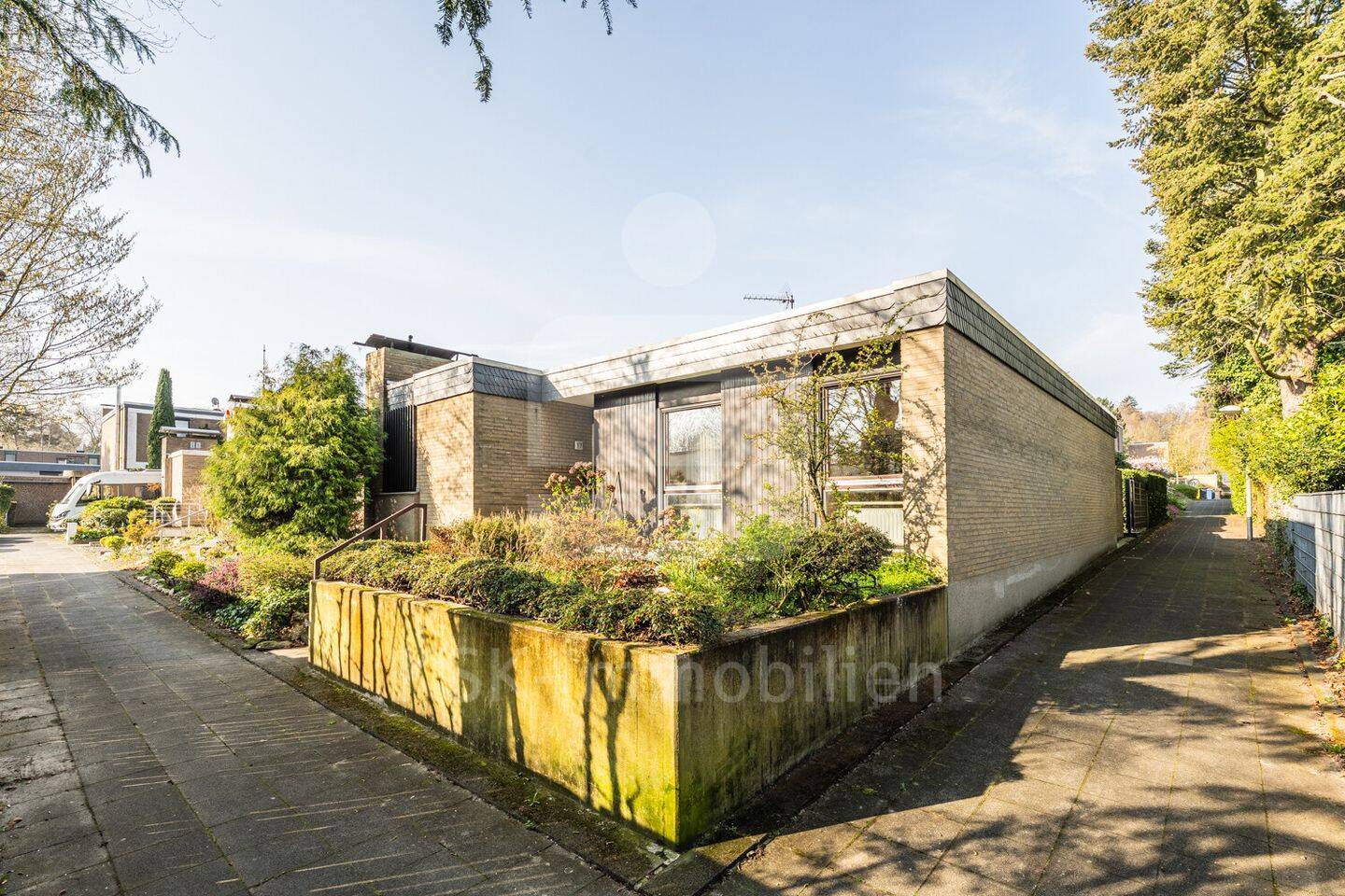 Frechen-Königsdorf, Bungalow in bevorzugter Lage. – Frechen – Bild 1 von 9