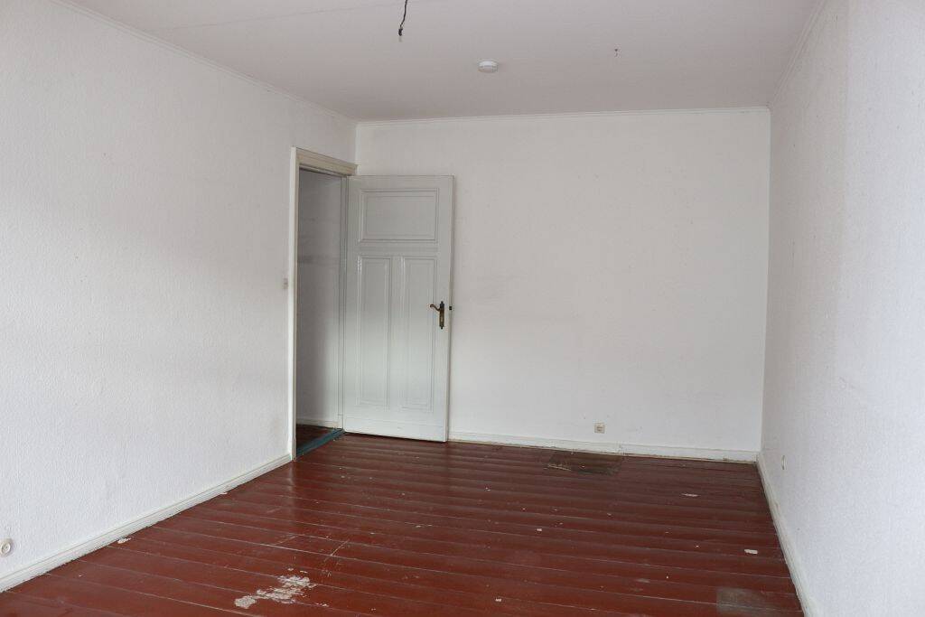 Bezugsfrei! 2-Zimmer-Wohnung mit Südost-Balkon im Altbau unweit des Teltow-Kanals – Berlin – Vorschaubild 3