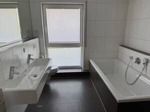 Familienfreundliches Haus mit Garten in den Weinbergen von Stuttgart-Uhlbach – 70329 Stuttgart – Vorschaubild 6