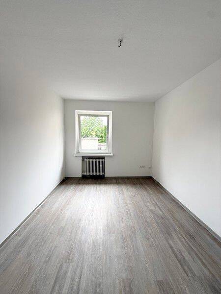 Frisch renovierte 3-Zi.-Whg. mit modernem Tageslichtbad – Wuppertal – Vorschaubild 4