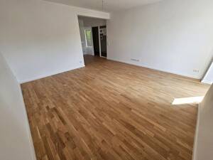 Wohnen im Denkmal - 2 Zimmer, Balkon, Parkett, Bad mit Dusche, HWR, Stellplatz, optional mit EBK – 39124 Magdeburg – Vorschaubild 3