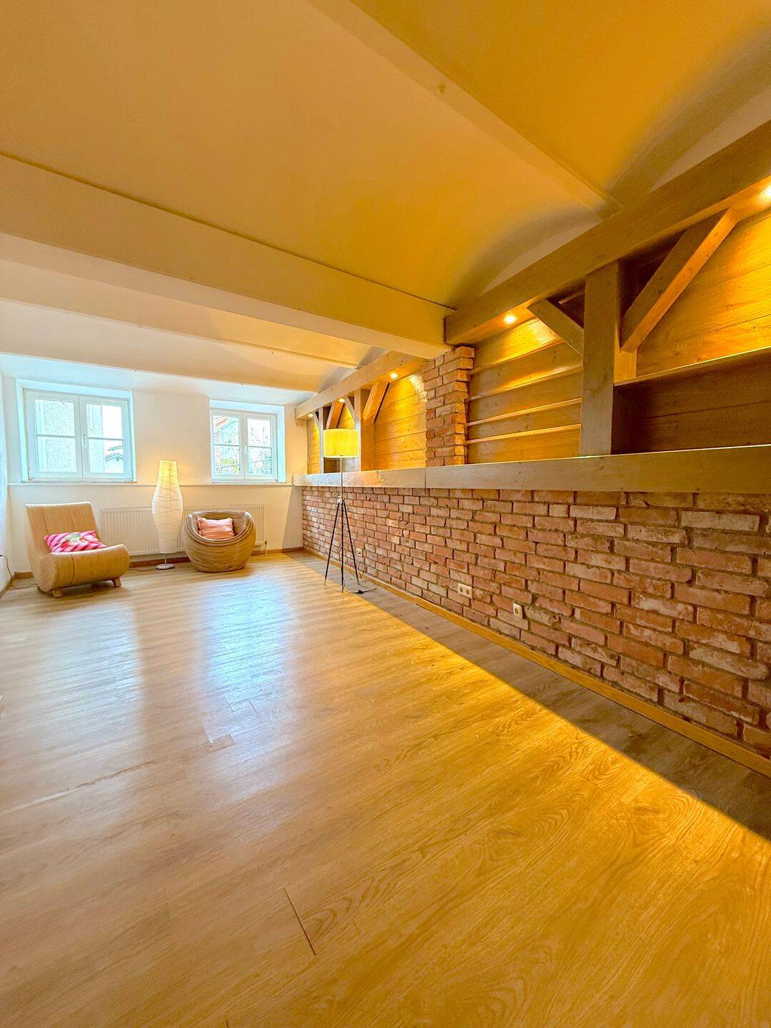 +Arbeiten, investieren, wohnen - ca. 380 qm modernisiertes Wohn-Geschäftshaus in Bad Birnbach+ – Bad Birnbach – Vorschaubild 4
