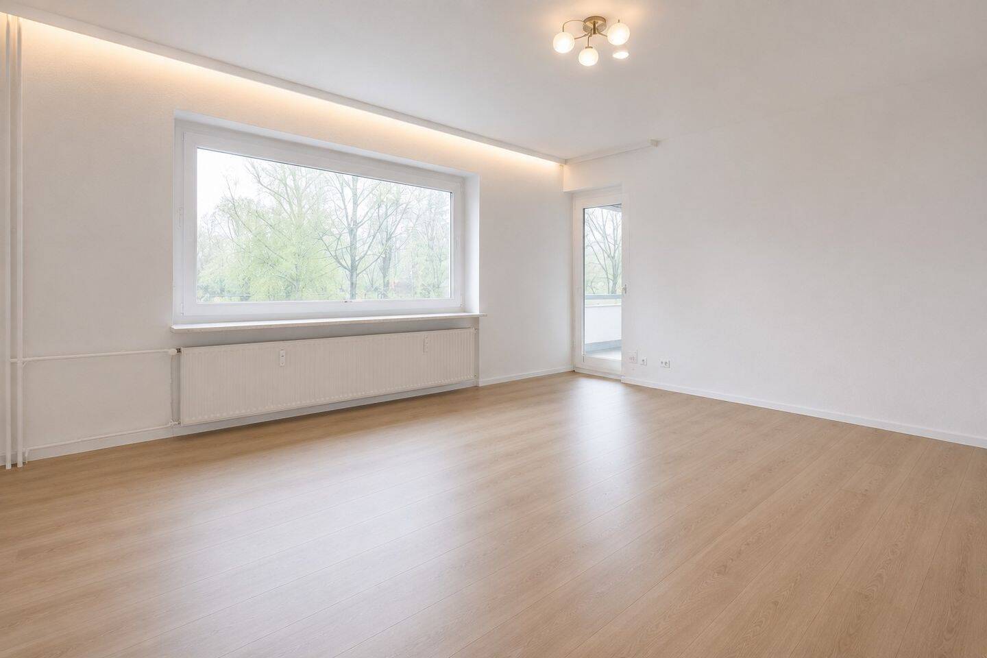 Großzügige Eigentumswohnung mit Balkon und Stellplatz in ruhiger, zentraler Lage von Büdelsdorf – Büdelsdorf – Vorschaubild 4