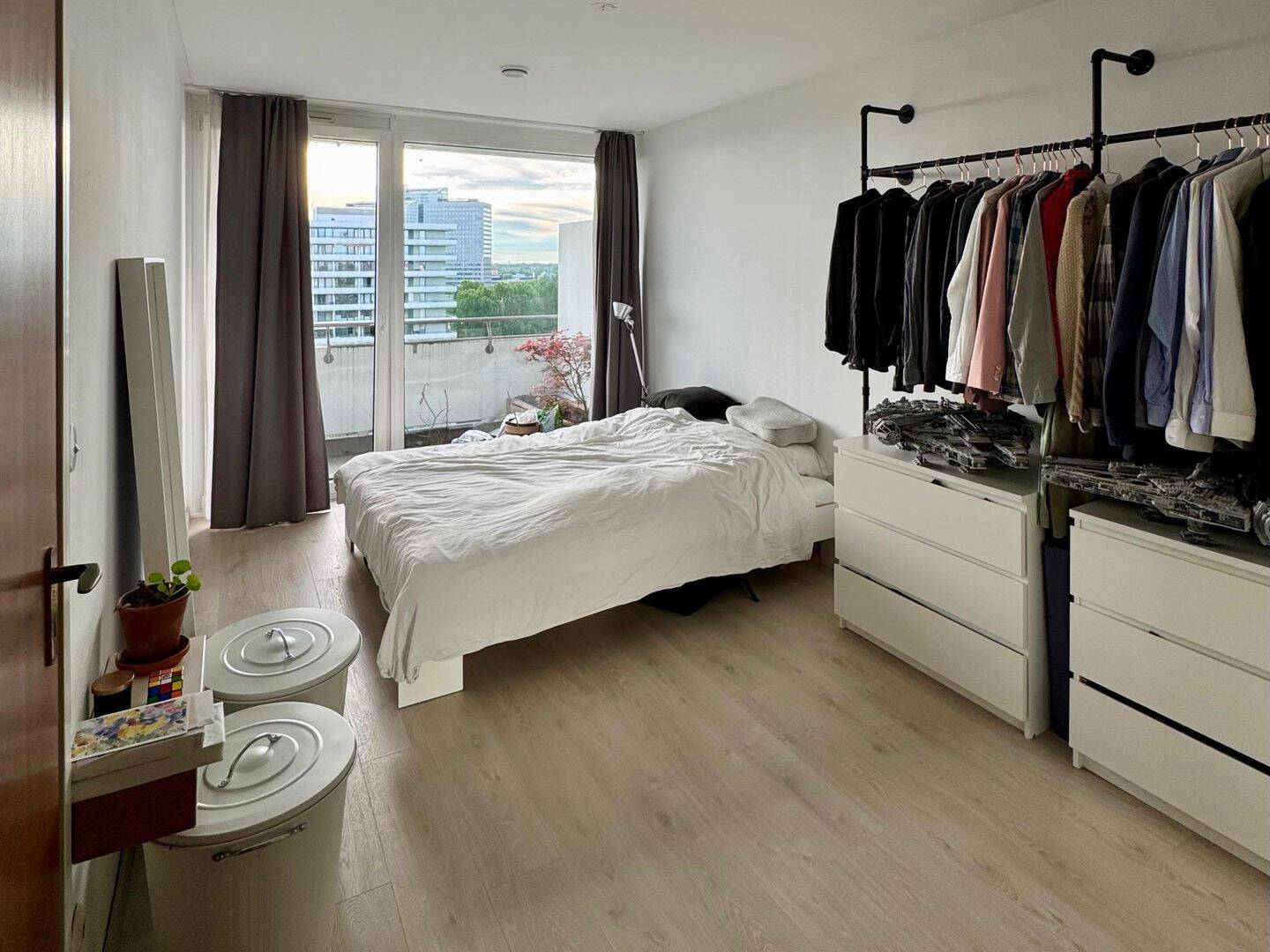 Helle 2-Zimmer Wohnung mit großem Balkon in Schwabing-West zur befristeten Untervermietung – München – Vorschaubild 3