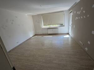 3-Zimmer-Wohnung in Duisburg-Wedau direkt an der Regattabahn mit Balkon & Einbauküche