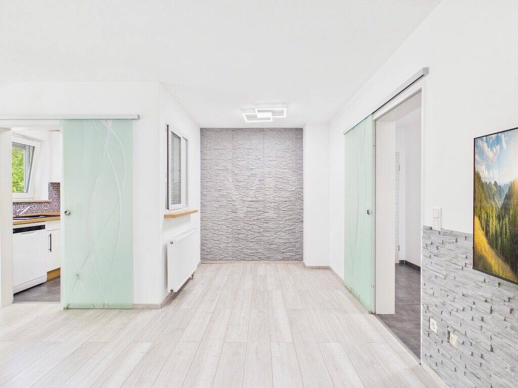 Helle, lichtdurchflutete 2 ZKB Wohnung mit Wintergarten, IN-West nahe Klinikum – Ingolstadt – Vorschaubild 3