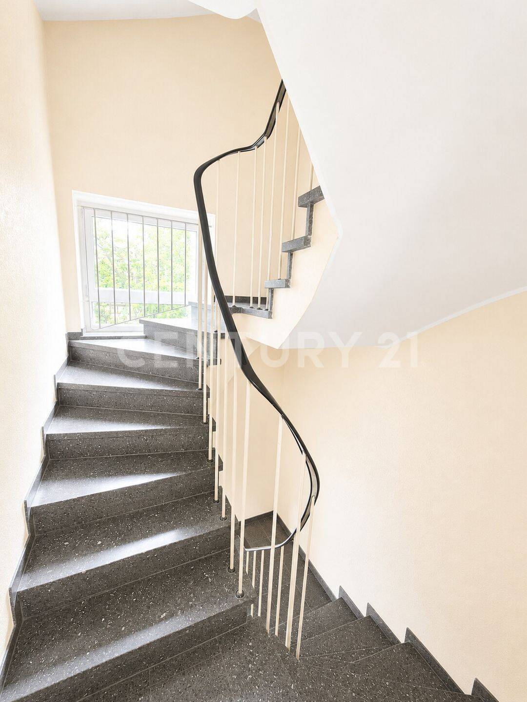 Köln-Neumarkt - Perfekt als WG - 2-Zimmer-Wohnung mit Balkon & Kellerraum – Köln – Vorschaubild 4