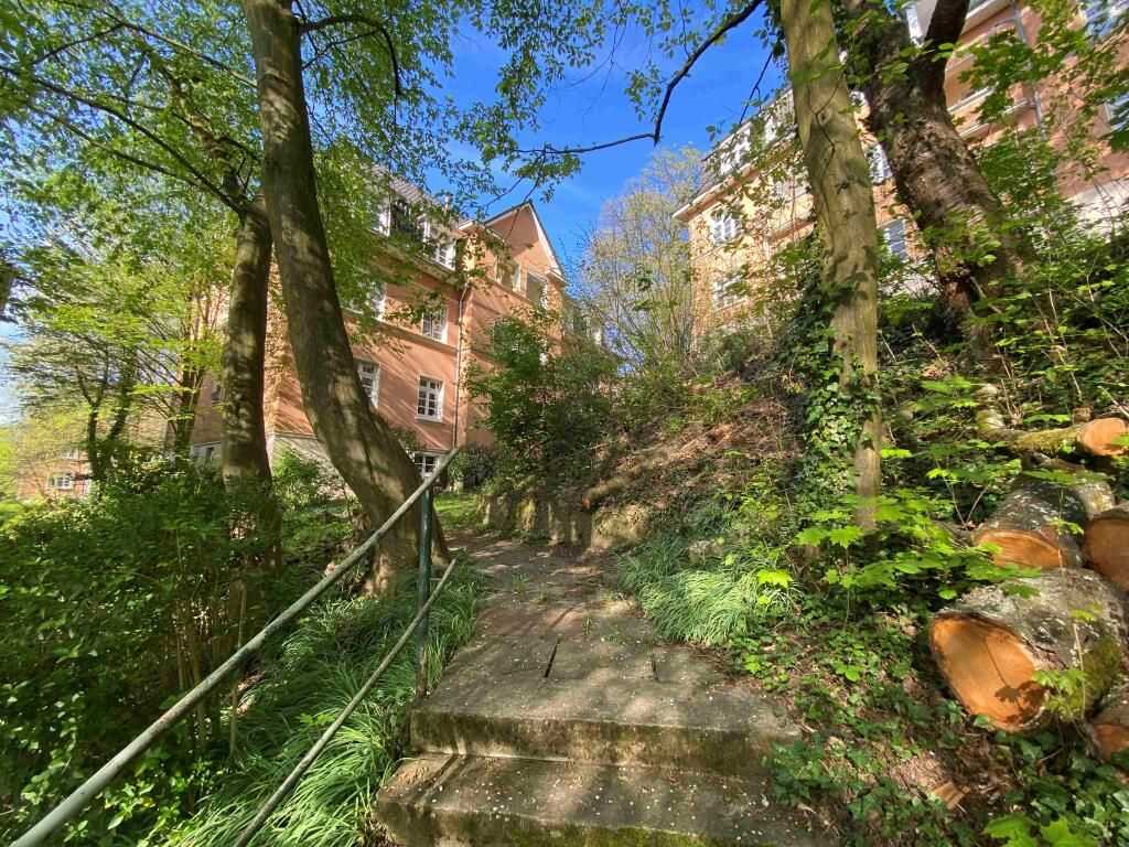 W, Zooviertel - Attraktive Wohnung mit Loggia in wunderschönem Altbau – Wuppertal – Vorschaubild 2
