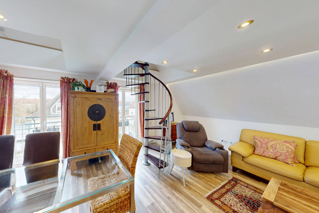 ** Charmante Maisonette mit Carport in ruhiger Lage im Süden von Ingolstadt ** – Ingolstadt – Vorschaubild 2
