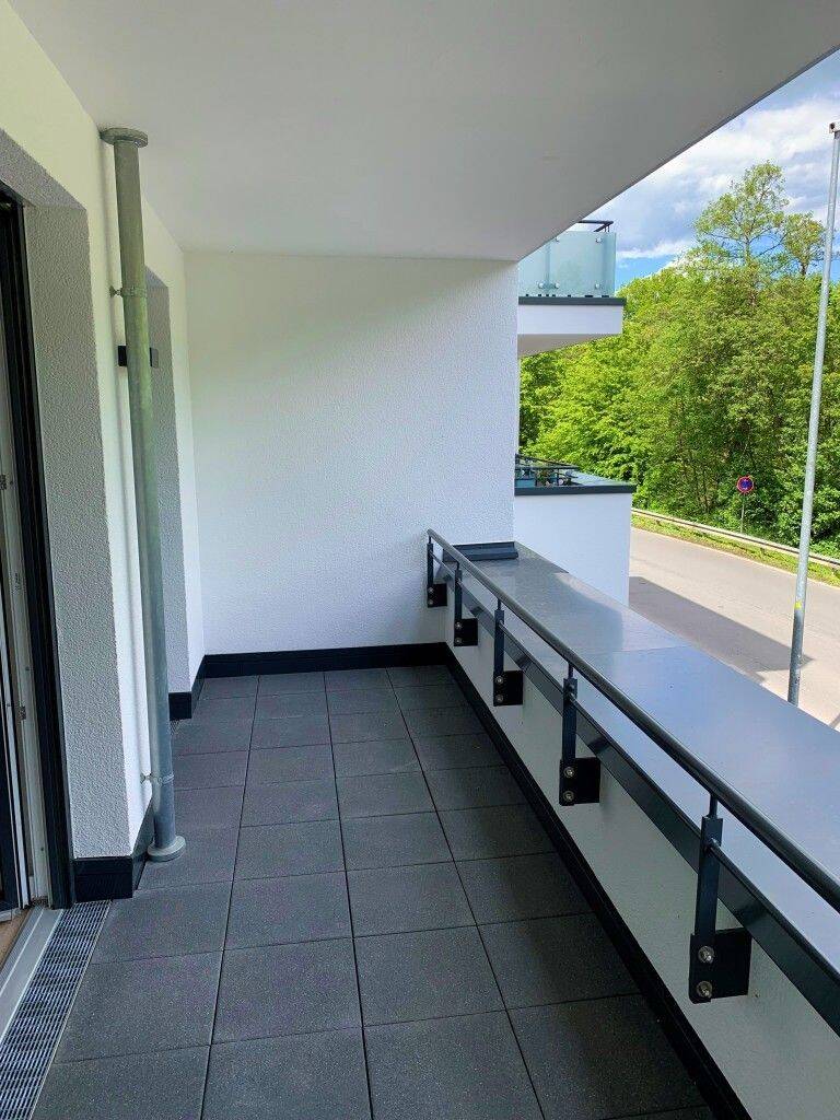 Wirklich schöne und moderne 2 Zimmer-Wohnung mit Balkon direkt an der Lahn, Wehrdaer Weg 42g, Marburg – Marburg – Vorschaubild 3