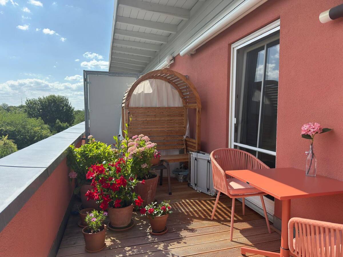 Wohnen auf höchstem Niveau - 3 Zimmer Penthouse mit Dachterrasse in ruhiger Parklage, Poing – 85586 Poing – Bild 1 von 9