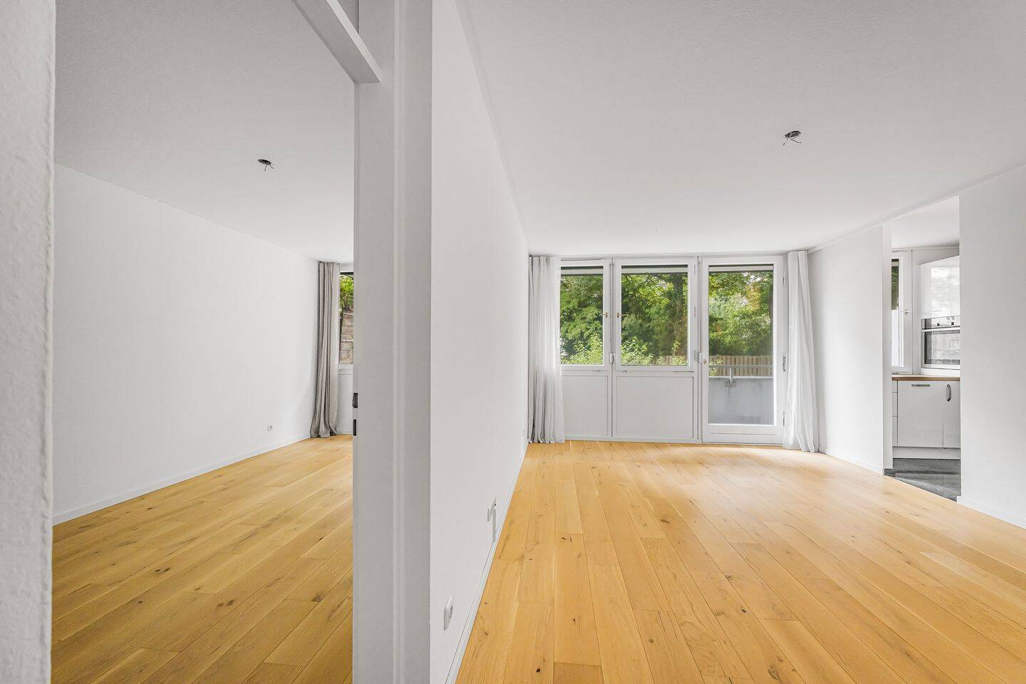 Sanierte 2-Zi. Wohnung mit Westbalkon im Herzen Schwabings! – München – Vorschaubild 2