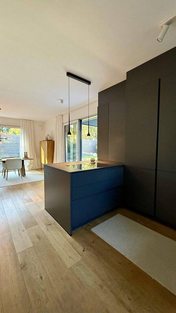 Modernes Endhaus am Brabandkanal mit großem Garten, Dachterrasse und Wellnessbereich – Hamburg – Vorschaubild 9