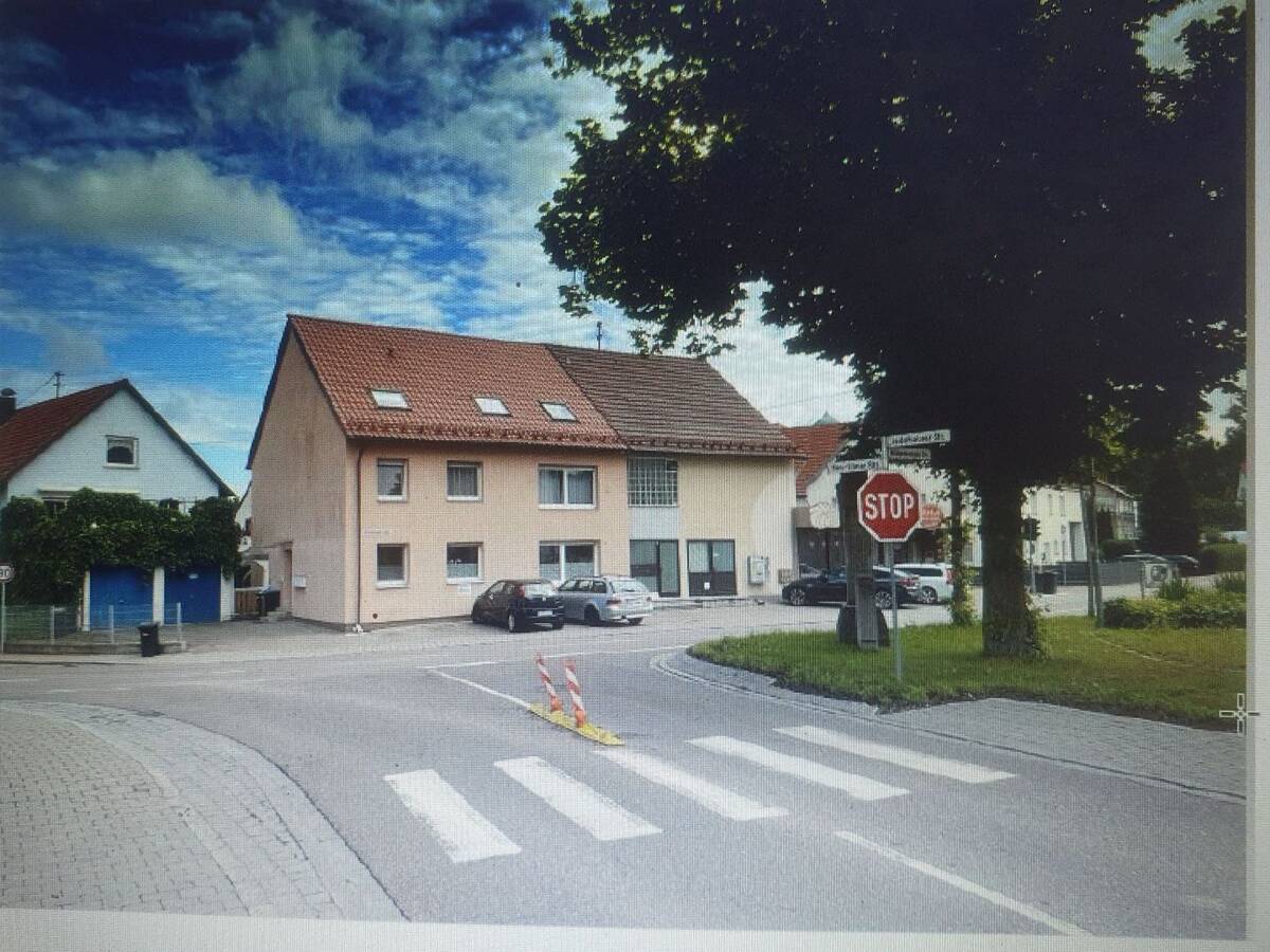Schöne Dachgeschosswohnung in Neu-Ulm/Reutti – 89233 Neu-Ulm – Bild 1 von 8